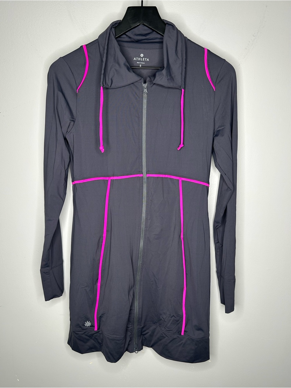 Athleta Spinnaker Long Sun Jacket Gray Asphalt and Hot Pink Size S